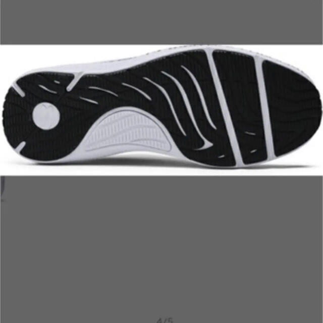 UNDER ARMOUR(アンダーアーマー)の【新品】アンダーアーマー UAチャージド パスート 27cm 3023865 メンズの靴/シューズ(スニーカー)の商品写真