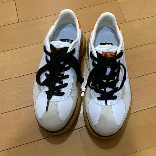 【美品】Onitsuka Tiger オニツカタイガー デレシティ　25.0cm