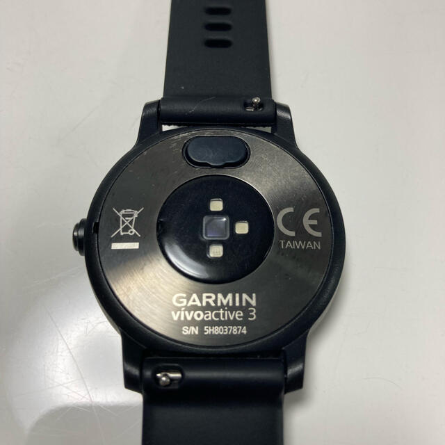 GARMIN(ガーミン)のGARMIN(ガーミン)  vivoactive3 Black メンズの時計(腕時計(デジタル))の商品写真