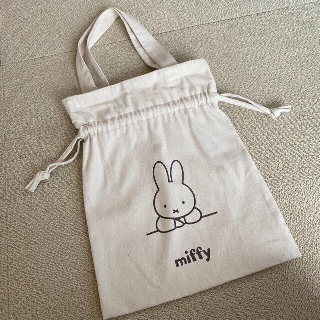 BREEZE(ブリーズ)の新品未使用　BREEZE miffy 巾着トート キッズ/ベビー/マタニティのこども用バッグ(トートバッグ)の商品写真