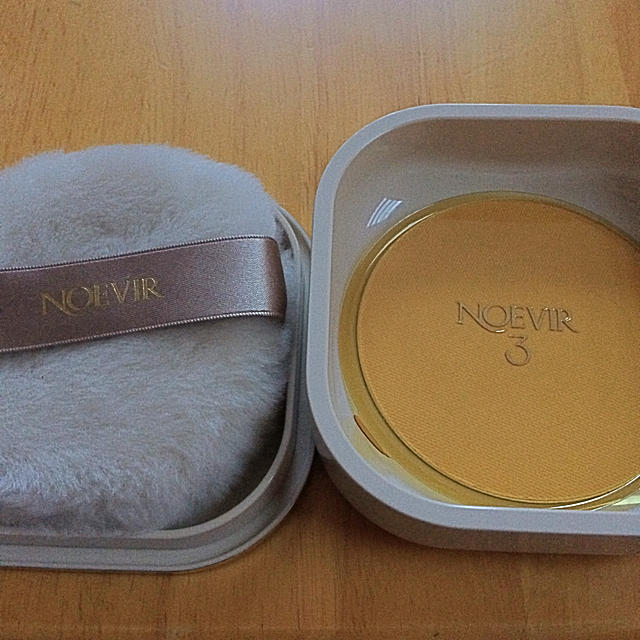 noevir(ノエビア)のノエビア3 フェイスパウダー コスメ/美容のベースメイク/化粧品(フェイスパウダー)の商品写真
