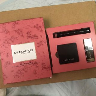 ローラメルシエ(laura mercier)のchi0517e様専用◾️ローラメルシエ　プティコレクシオン　ベストカラー(コフレ/メイクアップセット)