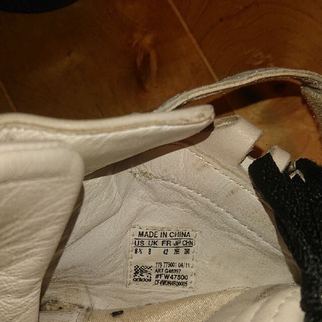 Y-3(ワイスリー)のヨウジヤマモトY3 x adidas ハイカット レザースニーカー 白 26.5 メンズの靴/シューズ(スニーカー)の商品写真