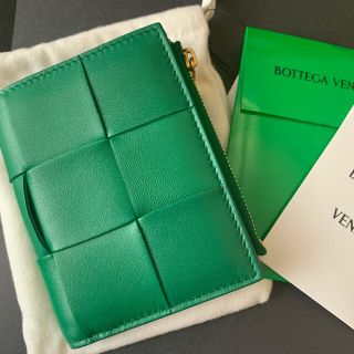 ボッテガ(Bottega Veneta)（グリーン・カーキ/緑色系）の通販 200点以上 | ボッテガヴェネタを買うならラクマ