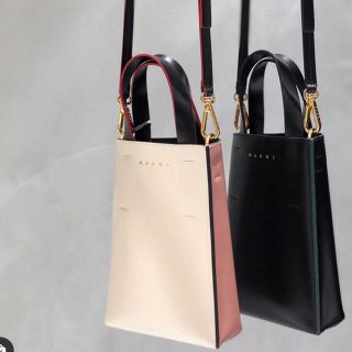 マルニ(Marni)の大人気マルニ♡ショッピングバッグ(ハンドバッグ)