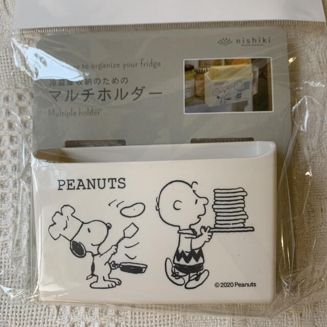 SNOOPY(スヌーピー)の《新品　未開封》スヌーピー   マルチホルダー　　　　冷蔵庫 エンタメ/ホビーのおもちゃ/ぬいぐるみ(キャラクターグッズ)の商品写真