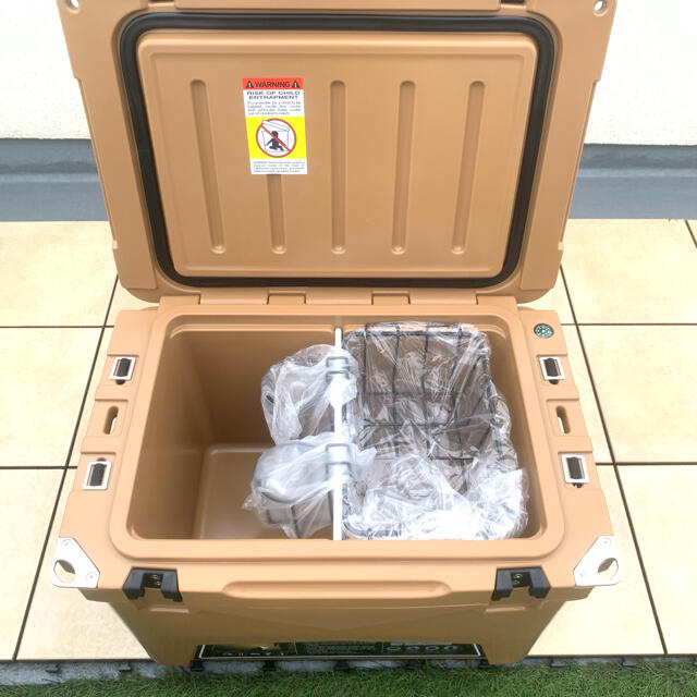 完売間近　アイスランドクーラーボックス 35QT ICELAND cooler