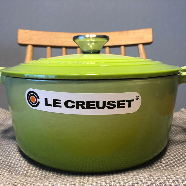 LE CREUSET(ルクルーゼ)の【ゆうゆう様専用】ココット・ロンド 22cm フルーツグリーン インテリア/住まい/日用品のキッチン/食器(鍋/フライパン)の商品写真