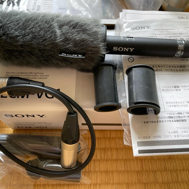 SONY(ソニー)の◆専用◆SONY HXR-NX80 DCR-TRV900 ECM-VG1付き スマホ/家電/カメラのカメラ(ビデオカメラ)の商品写真