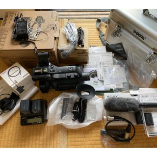 ソニー(SONY)の◆専用◆SONY HXR-NX80 DCR-TRV900 ECM-VG1付き(ビデオカメラ)