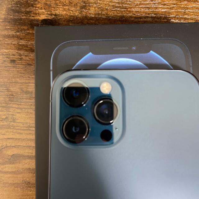 Apple(アップル)の【新品同様】iphone12 pro max 128GB ブルー simフリー スマホ/家電/カメラのスマートフォン/携帯電話(スマートフォン本体)の商品写真
