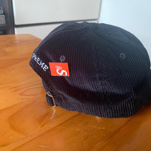 Supreme(シュプリーム)のsupreme corduroy cap コーデュロイ　黒　キャップ メンズの帽子(キャップ)の商品写真