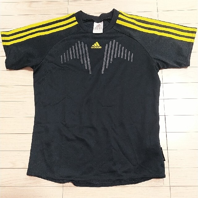 adidas(アディダス)のアディダス、アンダーアーマーの140センチTシャツまとめ売り キッズ/ベビー/マタニティのキッズ服男の子用(90cm~)(Tシャツ/カットソー)の商品写真