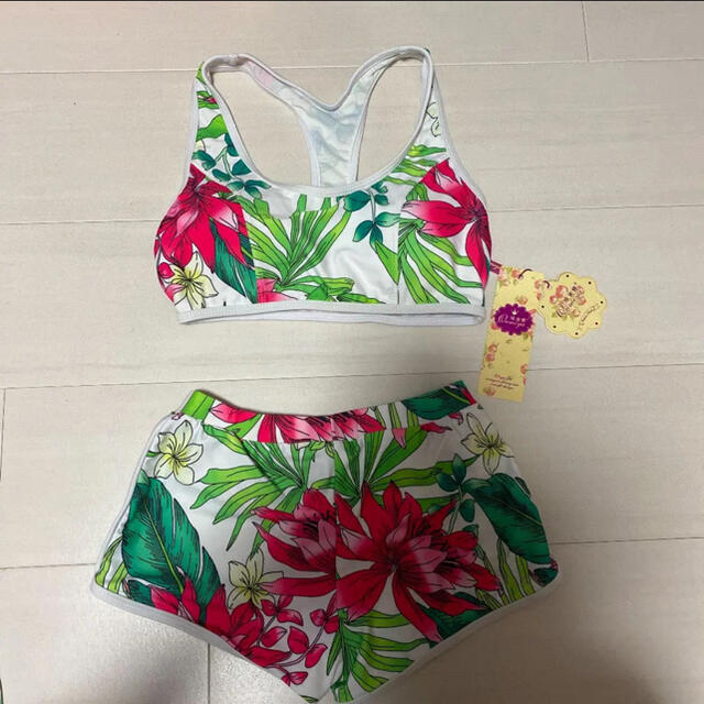 Roxy - 新品ビキニ 3点セット ラッシュガード ショートパンツ ... ロキシー水着 ショートパンツ 3点セット