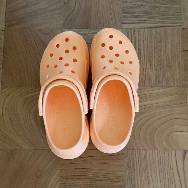 crocs(クロックス)のクロックス厚底w8 レディースの靴/シューズ(サンダル)の商品写真