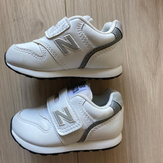 New Balance(ニューバランス)のベビーシューズ   ニューバランス　iz996lwh キッズ/ベビー/マタニティのベビー靴/シューズ(~14cm)(スニーカー)の商品写真