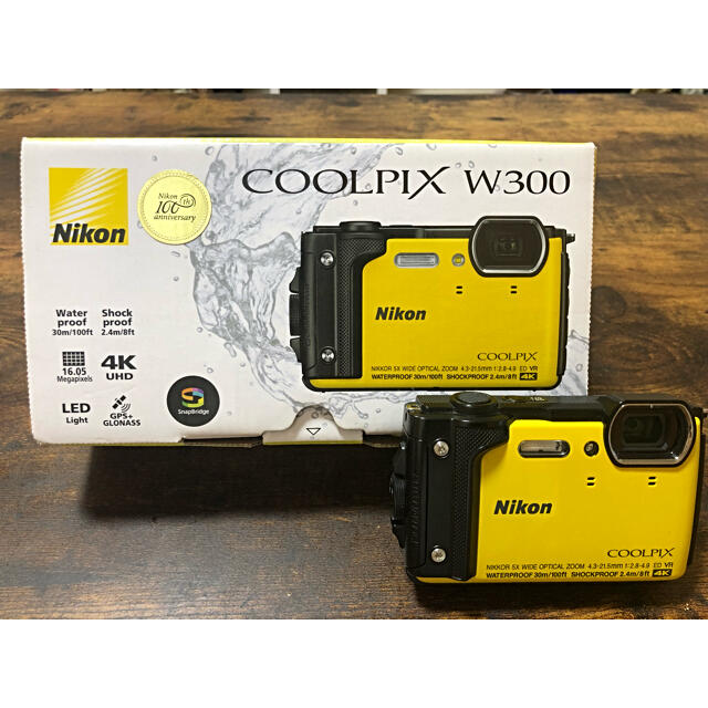 Nikon(ニコン)のNikon COOLPIX W300 YELLOW スマホ/家電/カメラのカメラ(コンパクトデジタルカメラ)の商品写真