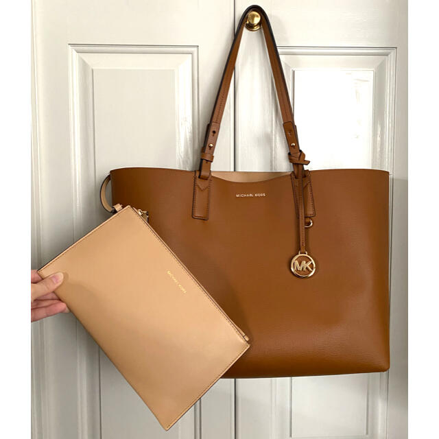 高速配送 MICHEAL KORS 1981 トートバッグ ポーチ付き 大容量 ai-sp.co.jp