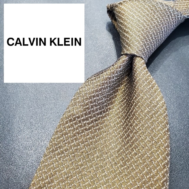 Calvin Klein(カルバンクライン)のカルバンクライン　ハイブランドネクタイ　ゴールド　　チェック　メンズ　CALVI メンズのファッション小物(ネクタイ)の商品写真