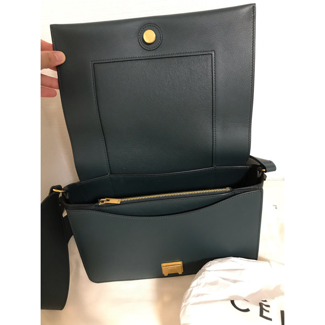 celine(セリーヌ)のCELINE フレームバッグ レディースのバッグ(ショルダーバッグ)の商品写真