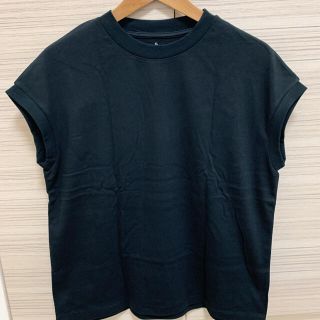 ユニクロ(UNIQLO)のユニクロ ブラック tシャツ(Tシャツ(半袖/袖なし))