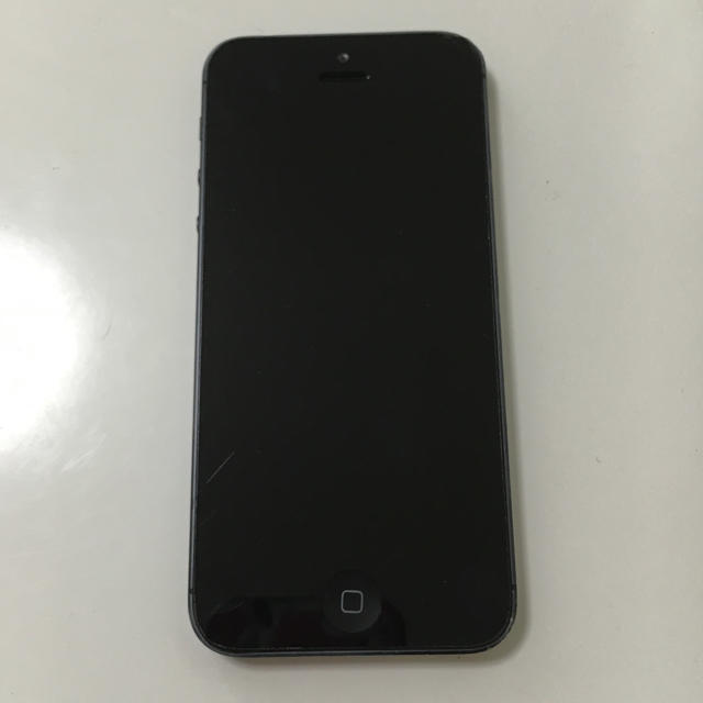 Apple(アップル)のiphone5 ブラック 16GB スマホ/家電/カメラのスマートフォン/携帯電話(スマートフォン本体)の商品写真