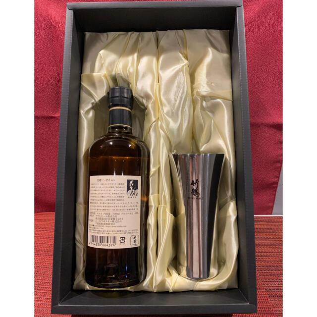 ギフト 竹鶴ウィスキー 700ml + 専用タンブラー1個の通販 by なつざる's