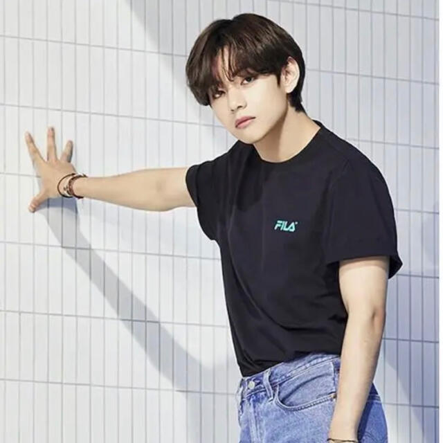 BTS×FILA コラボTシャツ　クリアファイル8枚付き　1日限定価格