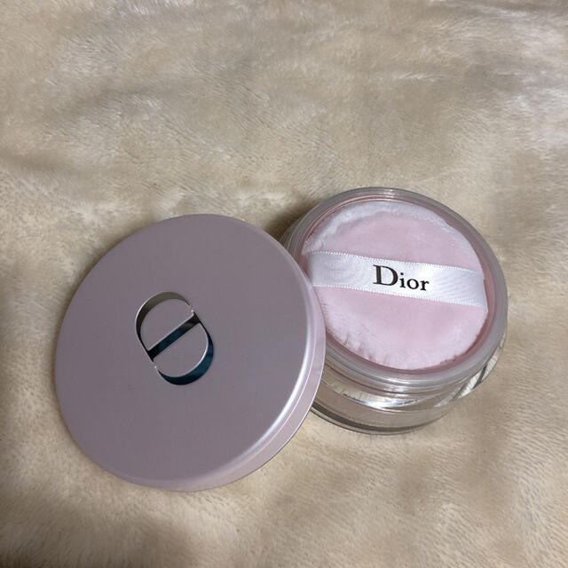 Christian Dior(クリスチャンディオール)の新品未使用ミスディオール ブルーミングボディパウダー 16g コスメ/美容のボディケア(ボディパウダー)の商品写真