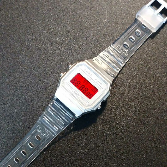 CASIO(カシオ)の【新品】カシオ チープカシオ クリア　スケルトン デジタル腕時計  スペシャルレ メンズの時計(腕時計(デジタル))の商品写真