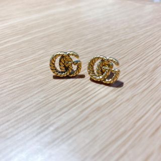 グッチ(Gucci)のグッチ Gucci ピアス　ゴールド　刻印あり(ピアス)