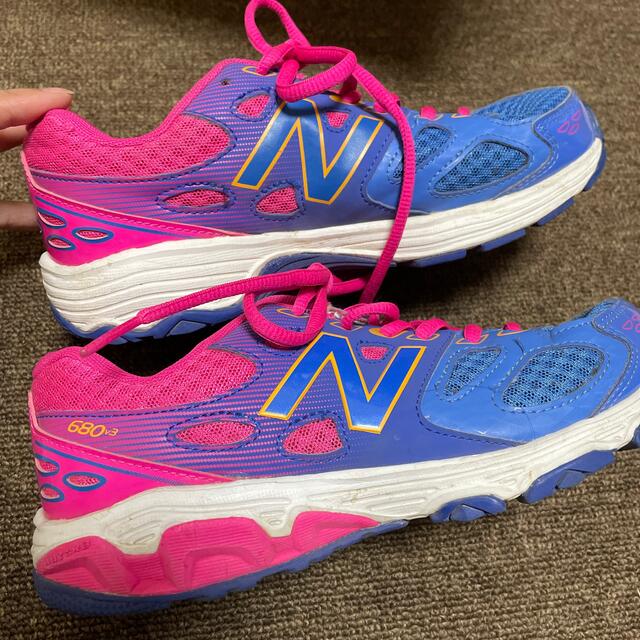 New Balance(ニューバランス)のニューバランス　スニーカー　22cm キッズ/ベビー/マタニティのキッズ靴/シューズ(15cm~)(スニーカー)の商品写真