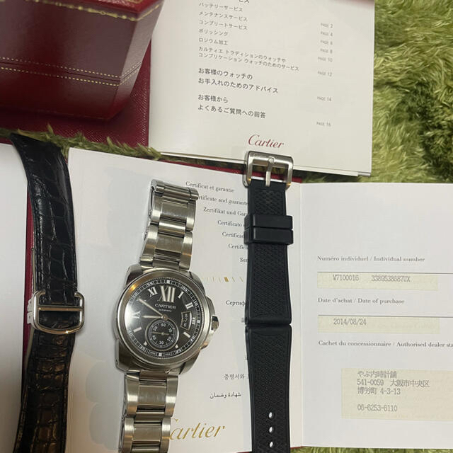 Cartier(カルティエ)のカリブル　ドゥ　カルティエ　ステンベルトモデル　ラバー　皮　有り メンズの時計(腕時計(アナログ))の商品写真