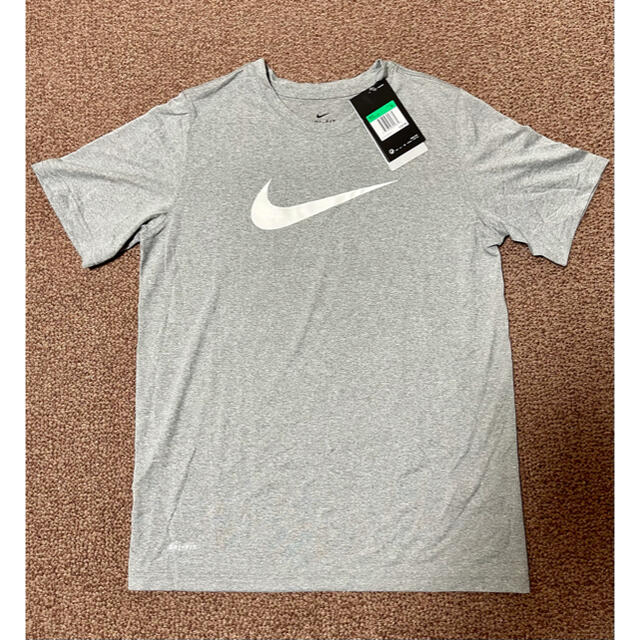 NIKE(ナイキ)の【新品】NIKE ナイキ Tシャツ ドライフィット キッズ/ベビー/マタニティのキッズ服男の子用(90cm~)(Tシャツ/カットソー)の商品写真