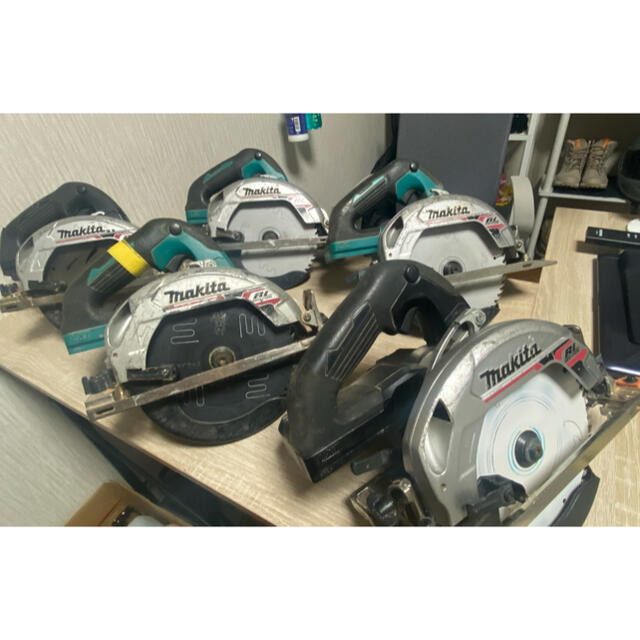 Makita(マキタ)のHS631D 丸のこ × 5   BL1860B 18v 6Ah 正規品　× 5 スポーツ/アウトドアの自転車(工具/メンテナンス)の商品写真