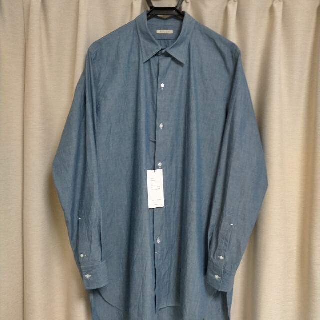 COMOLI(コモリ)のHEUGN “ JAMES” CHAMBRAY シャツ 3 ユーゲン  メンズのトップス(シャツ)の商品写真