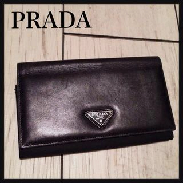 PRADA バッグ＆財布の通販 by R.｜プラダならラクマ - PRADA 再入荷定番