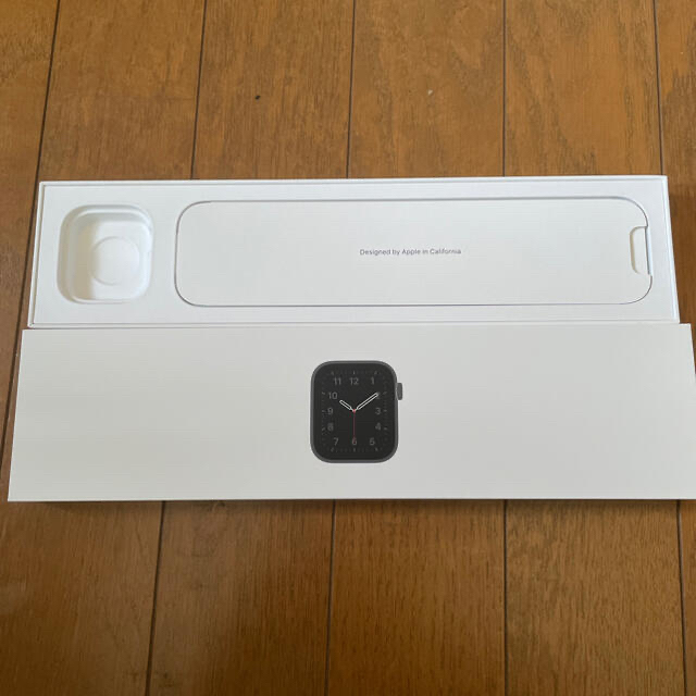 Apple watch SE セルラーモデル40mm