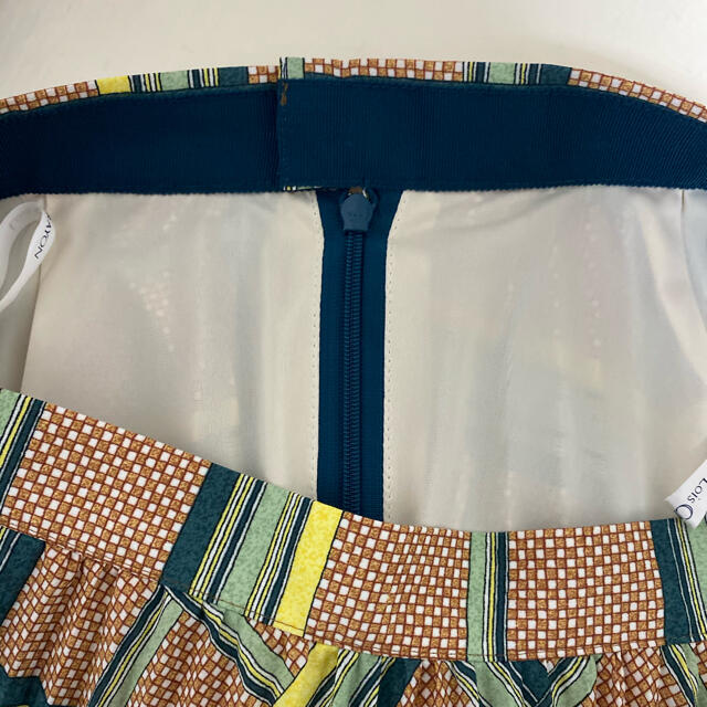Lois CRAYON(ロイスクレヨン)の新品未使用！¥35,200→¥29,900ロイスクレヨン　スカート レディースのスカート(ロングスカート)の商品写真