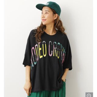 ロデオクラウンズワイドボウル(RODEO CROWNS WIDE BOWL)のロデオクラウンズ マルチカラーパッチトップス　チャコールグレー(Tシャツ(半袖/袖なし))