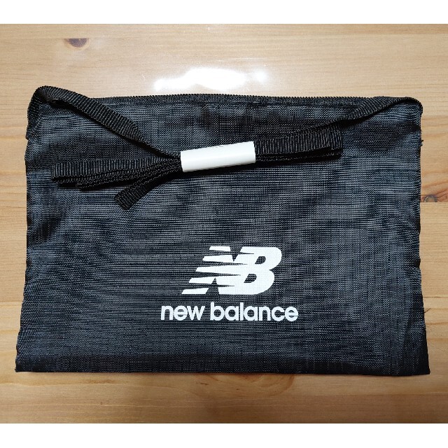 New Balance(ニューバランス)のニューバランス サコッシュ メンズのバッグ(ショルダーバッグ)の商品写真