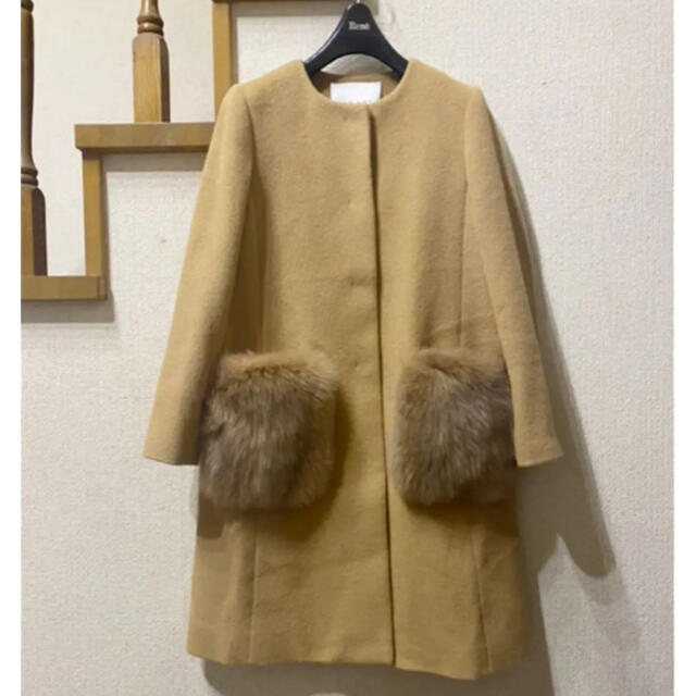 ANAYI(アナイ)の美品　ANAYI 8.3万　アンゴラビーバー　ファー付き　コート レディースのジャケット/アウター(ロングコート)の商品写真