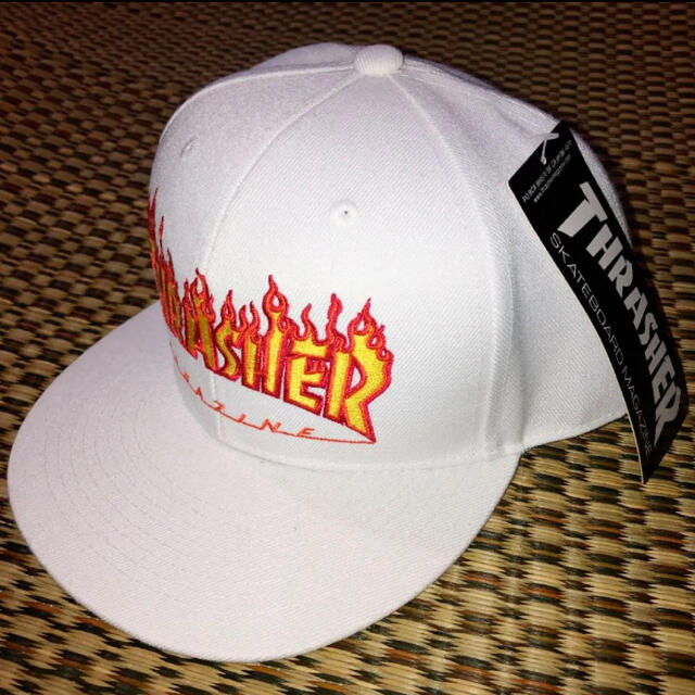 THRASHER(スラッシャー)のスケボーと言えば、skateboarder愛用品王道THRASHER キャップ メンズの帽子(キャップ)の商品写真