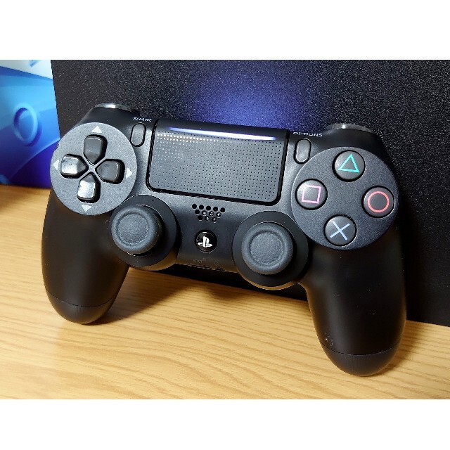 PlayStation4(プレイステーション4)のSONY PlayStation4 本体 CUH-2200AB01 エンタメ/ホビーのゲームソフト/ゲーム機本体(家庭用ゲーム機本体)の商品写真