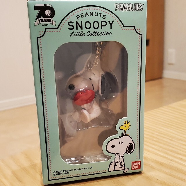 SNOOPY(スヌーピー)のスヌーピー　ボールチェーン付きマスコット エンタメ/ホビーのアニメグッズ(キーホルダー)の商品写真