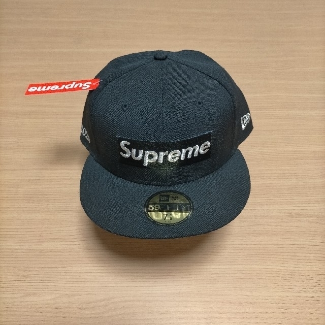 7-5/8 Supreme ＄1M Box Logo New Era 黒