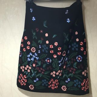 ザラ(ZARA)のザラ 刺繍花柄スカート Sサイズ(セット/コーデ)