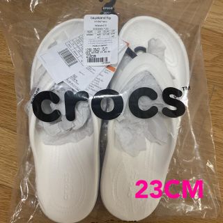 クロックス(crocs)の新品タグ付き⭐️クロックスビーチサンダル　バヤバンド フリップ(サンダル)