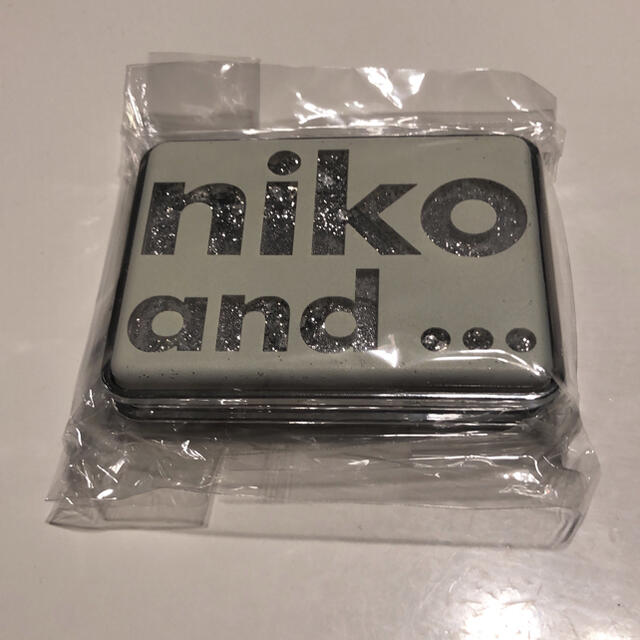 niko and...(ニコアンド)のニコアンド✨ラメ入りミラー レディースのファッション小物(ミラー)の商品写真