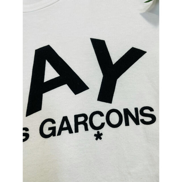 COMME des GARCONS(コムデギャルソン)の★専用です★     プレイコムデギャルソン　ロゴTシャツ レディースのトップス(Tシャツ(半袖/袖なし))の商品写真